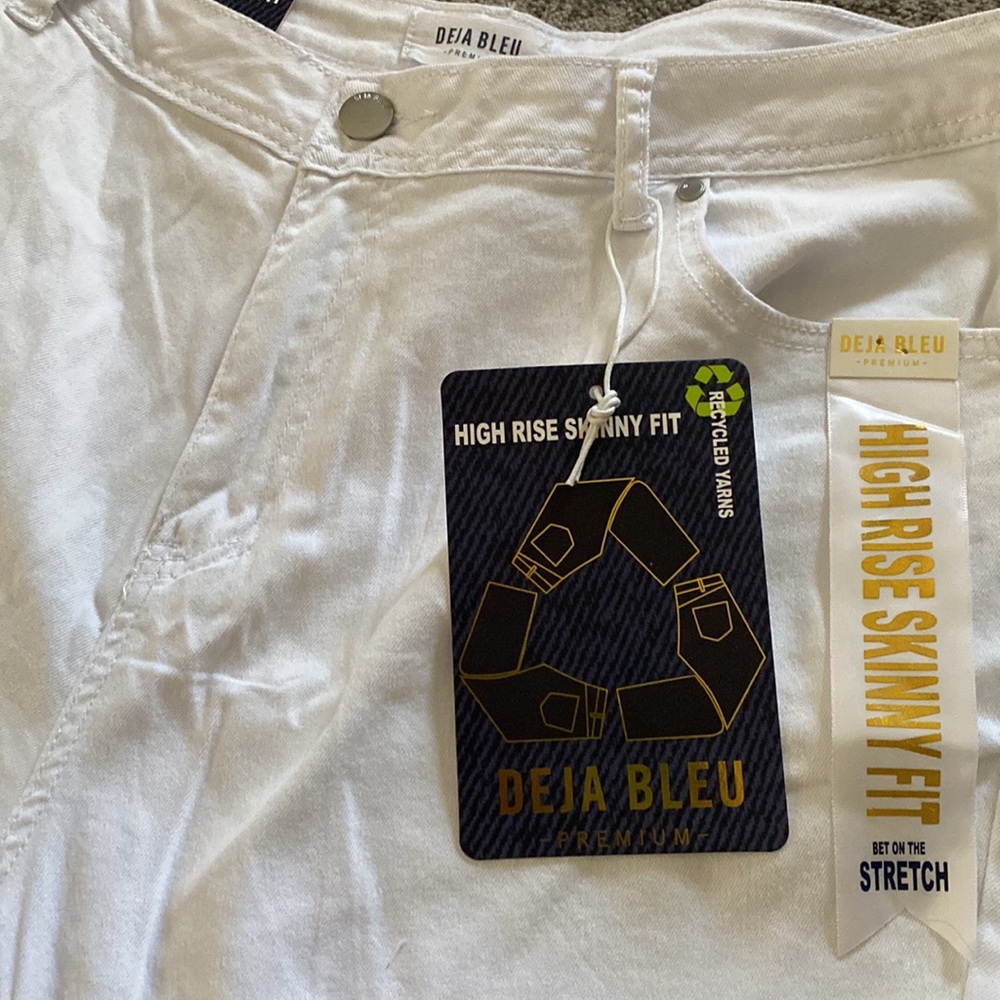 Deja Bleu - Premium - Picture 2 of 5